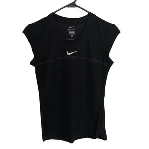 Black dri fit Nike t shirt